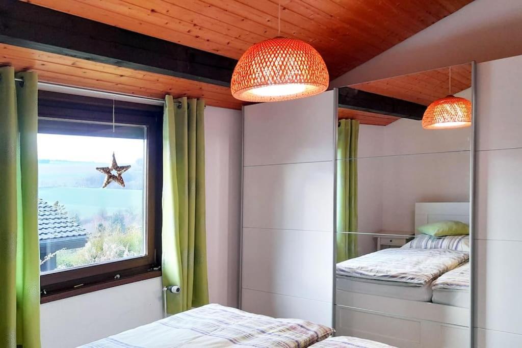 Ferienhaus Lena Im Sauerland Direkt Am Hennesee Мешеде Экстерьер фото