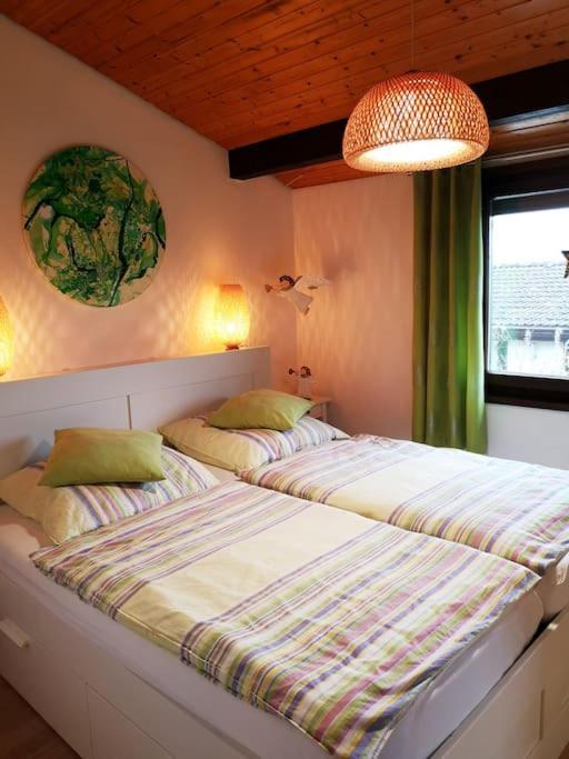 Ferienhaus Lena Im Sauerland Direkt Am Hennesee Мешеде Экстерьер фото