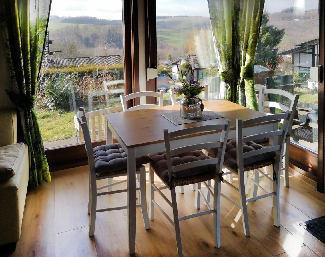 Ferienhaus Lena Im Sauerland Direkt Am Hennesee Мешеде Экстерьер фото