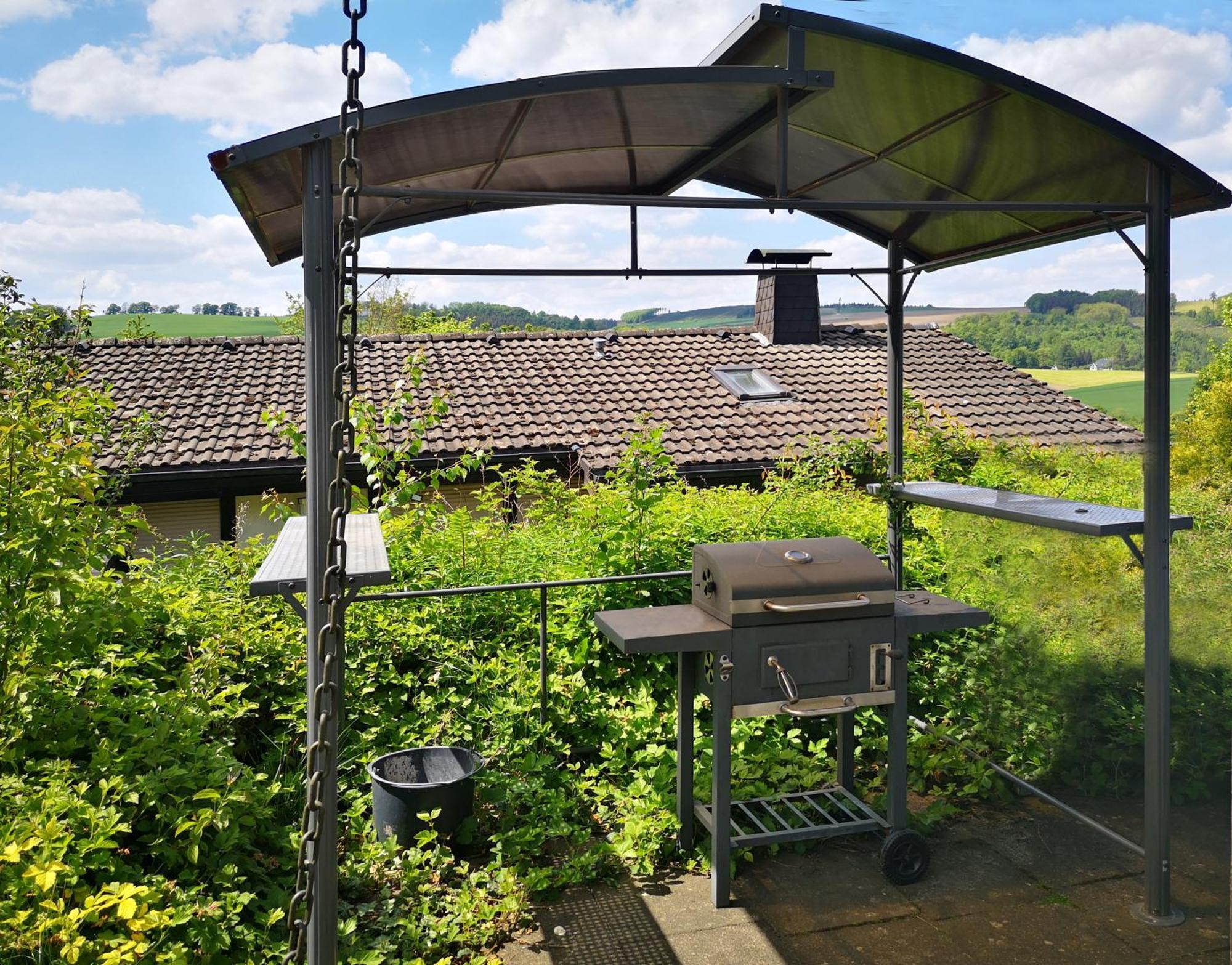 Ferienhaus Lena Im Sauerland Direkt Am Hennesee Мешеде Экстерьер фото
